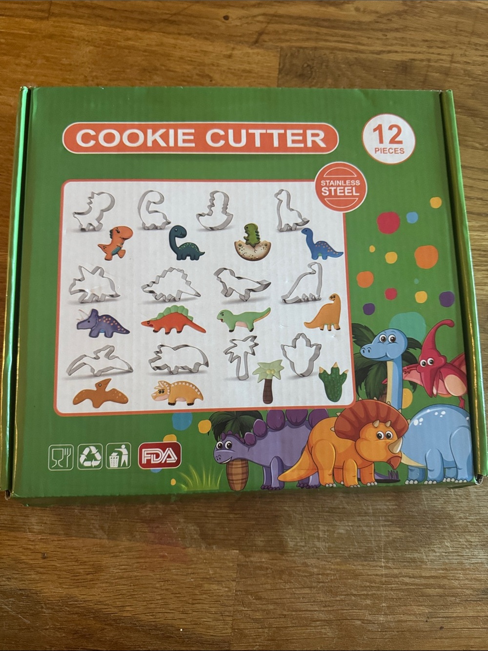 Dinosaur Cookie Cutter Set - Green Stainless Steel - 12 Pieces